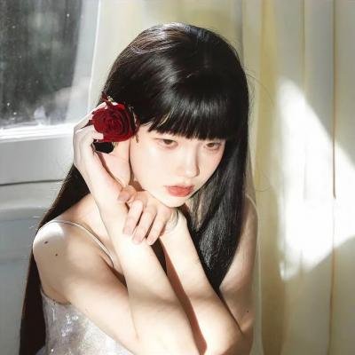 后窗的女人